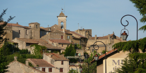 Châteauneuf du Papes proche d'Orange