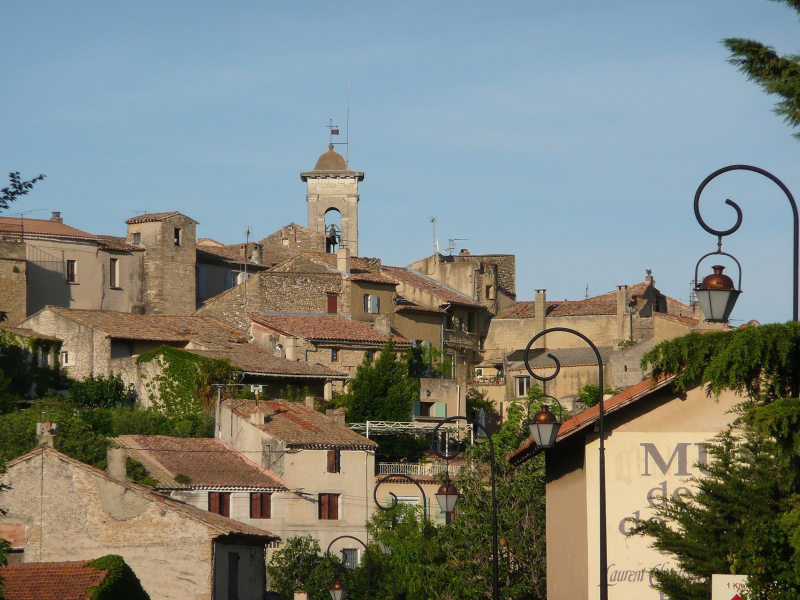 Châteauneuf du Papes proche d'Orange